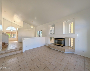6416 N 78th Lane - Photo Thumbnail 7