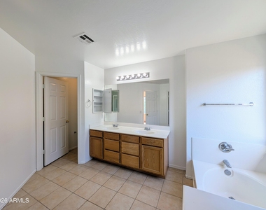 6416 N 78th Lane - Photo Thumbnail 44