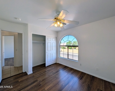 6416 N 78th Lane - Photo Thumbnail 56