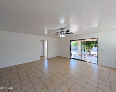 6416 N 78th Lane - Photo Thumbnail 23
