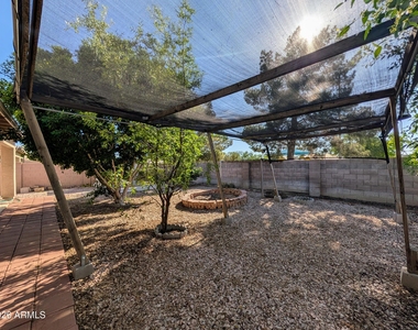 6416 N 78th Lane - Photo Thumbnail 67