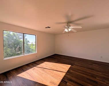 6416 N 78th Lane - Photo Thumbnail 38