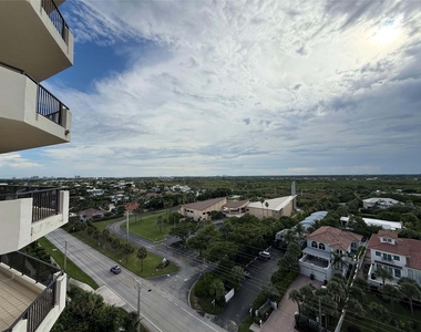 800 Ocean Drive - Photo Thumbnail 34