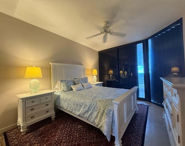 800 Ocean Drive - Photo Thumbnail 28