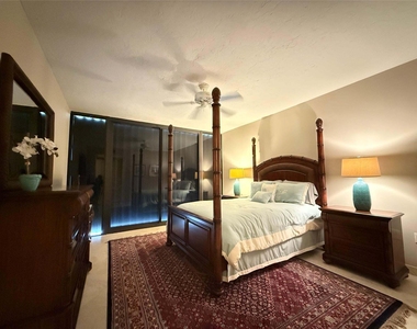 800 Ocean Drive - Photo Thumbnail 25