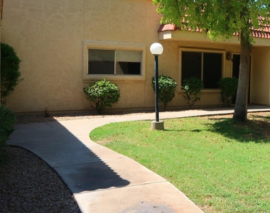 17228 N 16th Drive - Photo Thumbnail 7