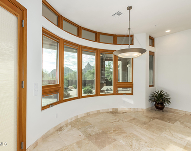 10685 E Cottontail Lane - Photo Thumbnail 6