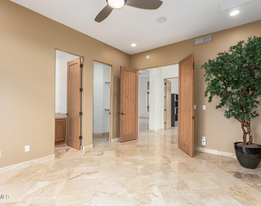 10685 E Cottontail Lane - Photo Thumbnail 21