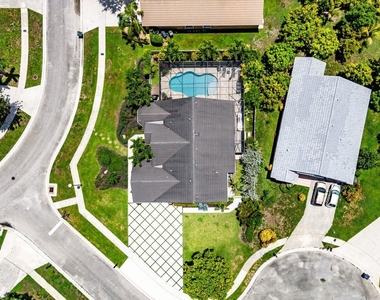 2470 Sandstone Court - Photo Thumbnail 19