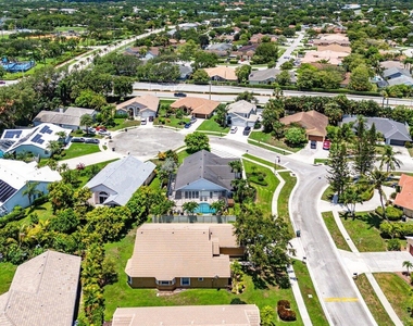 2470 Sandstone Court - Photo Thumbnail 20