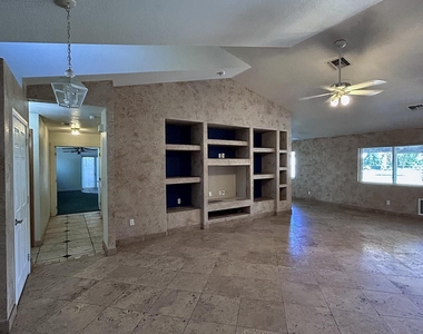 18910 E San Tan Boulevard - Photo Thumbnail 3