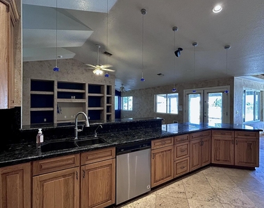 18910 E San Tan Boulevard - Photo Thumbnail 14