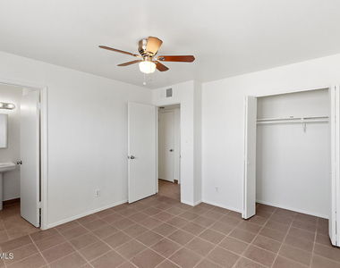 2246 W Sierra Street - Photo Thumbnail 30