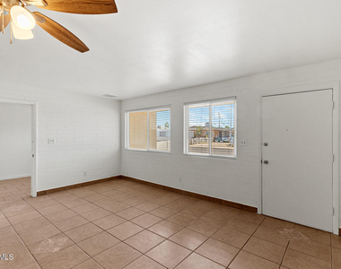 2246 W Sierra Street - Photo Thumbnail 9