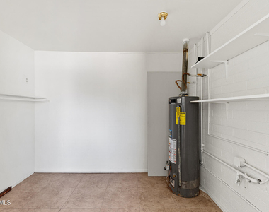 2246 W Sierra Street - Photo Thumbnail 22