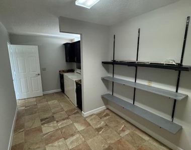 3540 Whitehall Drive - Photo Thumbnail 6