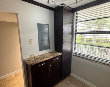 3540 Whitehall Drive - Photo Thumbnail 10