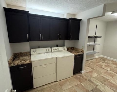 3540 Whitehall Drive - Photo Thumbnail 5