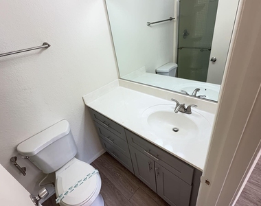 4418 N 53rd Lane - Photo Thumbnail 26