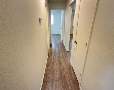 4418 N 53rd Lane - Photo Thumbnail 13