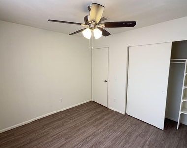 4418 N 53rd Lane - Photo Thumbnail 11
