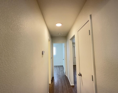 4418 N 53rd Lane - Photo Thumbnail 23
