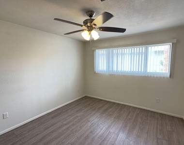 4418 N 53rd Lane - Photo Thumbnail 12
