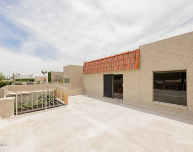 4922 N 42nd Way - Photo Thumbnail 22