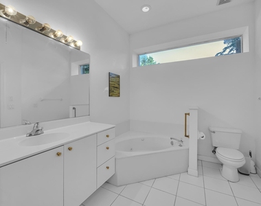 615 Sw St Thomas Cove - Photo Thumbnail 14