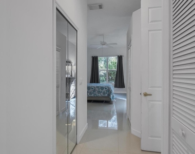 615 Sw St Thomas Cove - Photo Thumbnail 11