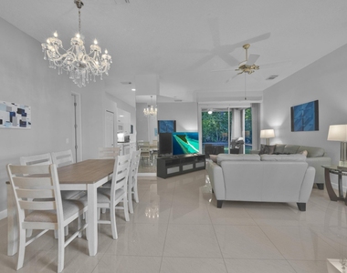 615 Sw St Thomas Cove - Photo Thumbnail 5