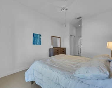 615 Sw St Thomas Cove - Photo Thumbnail 18