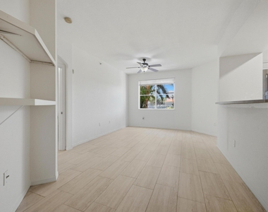 11041 Legacy Boulevard - Photo Thumbnail 5