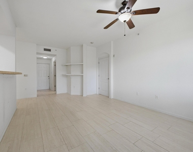 11041 Legacy Boulevard - Photo Thumbnail 8