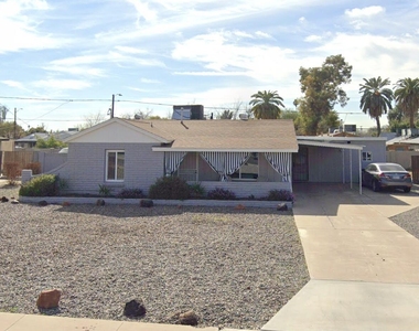 1711 W Montecito Avenue - Photo Thumbnail 17