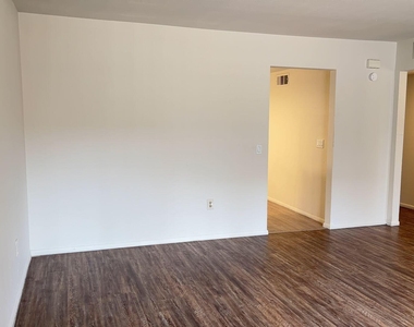 4418 N 53rd Lane - Photo Thumbnail 21