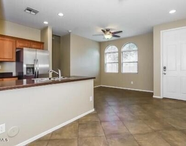 451 S Hawes Road - Photo Thumbnail 4