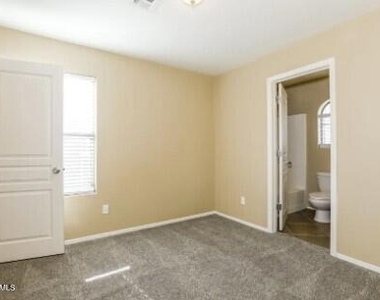 451 S Hawes Road - Photo Thumbnail 12