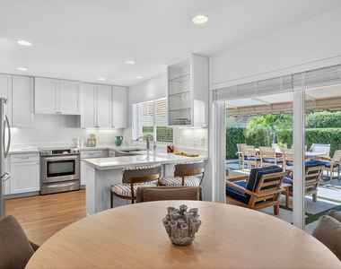 11352 Briarwood Place - Photo Thumbnail 4