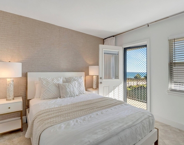 2871 N Ocean Boulevard - Photo Thumbnail 12