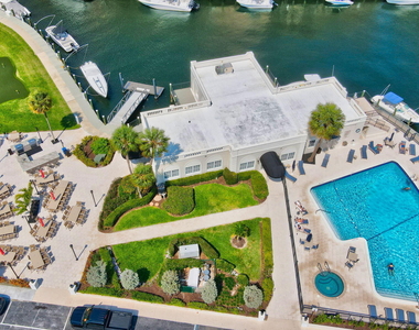 2871 N Ocean Boulevard - Photo Thumbnail 18