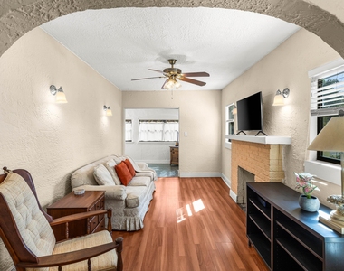 921 S M Street - Photo Thumbnail 5