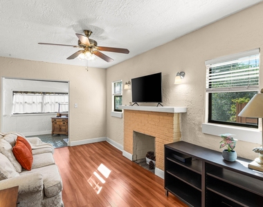 921 S M Street - Photo Thumbnail 2