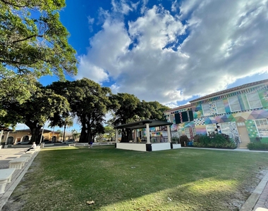 921 S M Street - Photo Thumbnail 47