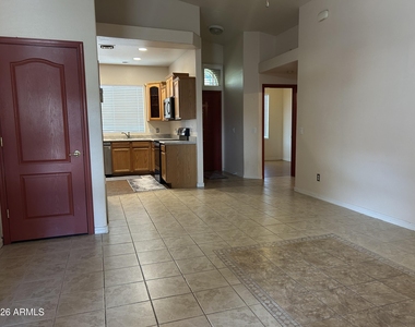 105 N Warren Street - Photo Thumbnail 13