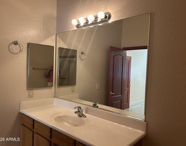 105 N Warren Street - Photo Thumbnail 8