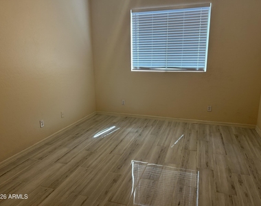 105 N Warren Street - Photo Thumbnail 7