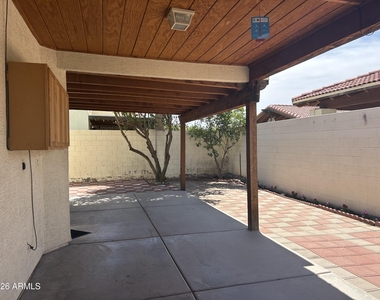 105 N Warren Street - Photo Thumbnail 11