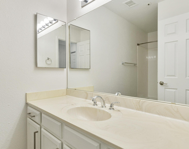 9505 N 106th Place - Photo Thumbnail 17