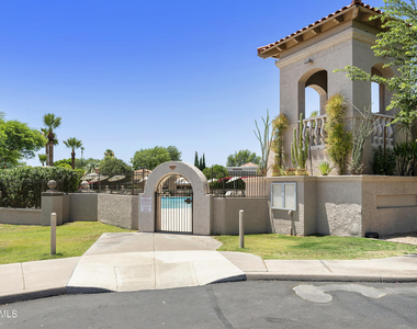 9505 N 106th Place - Photo Thumbnail 22